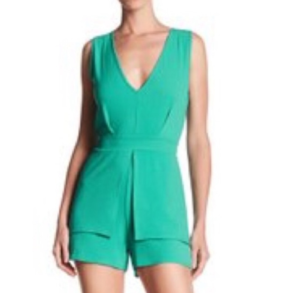 The Vanity Room, luxury, Emerald green Romper Cut Back Open Back NWOT